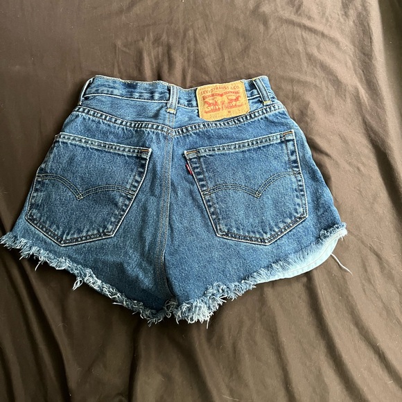 Levi Shorts, Size 26, dark blue - Picture 3 of 3